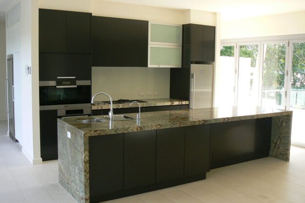 rainforest-green-marble-1-kitchen-bench-top-1