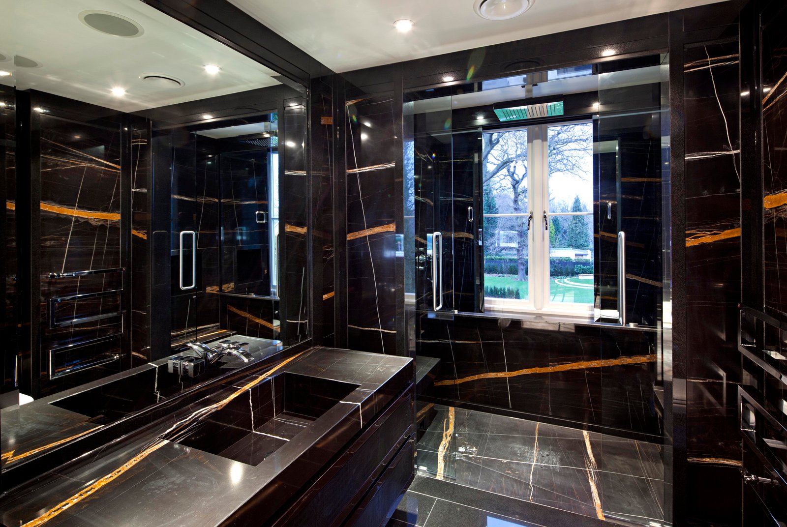 THE RESIDENCE_25